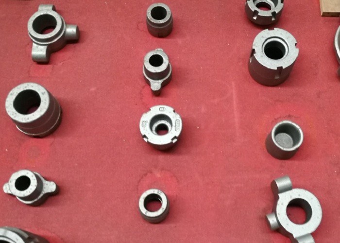 OEM 고품질 주철 소형 금속 부품 FC250 GG25 HT250 재질 지게차 트랙용